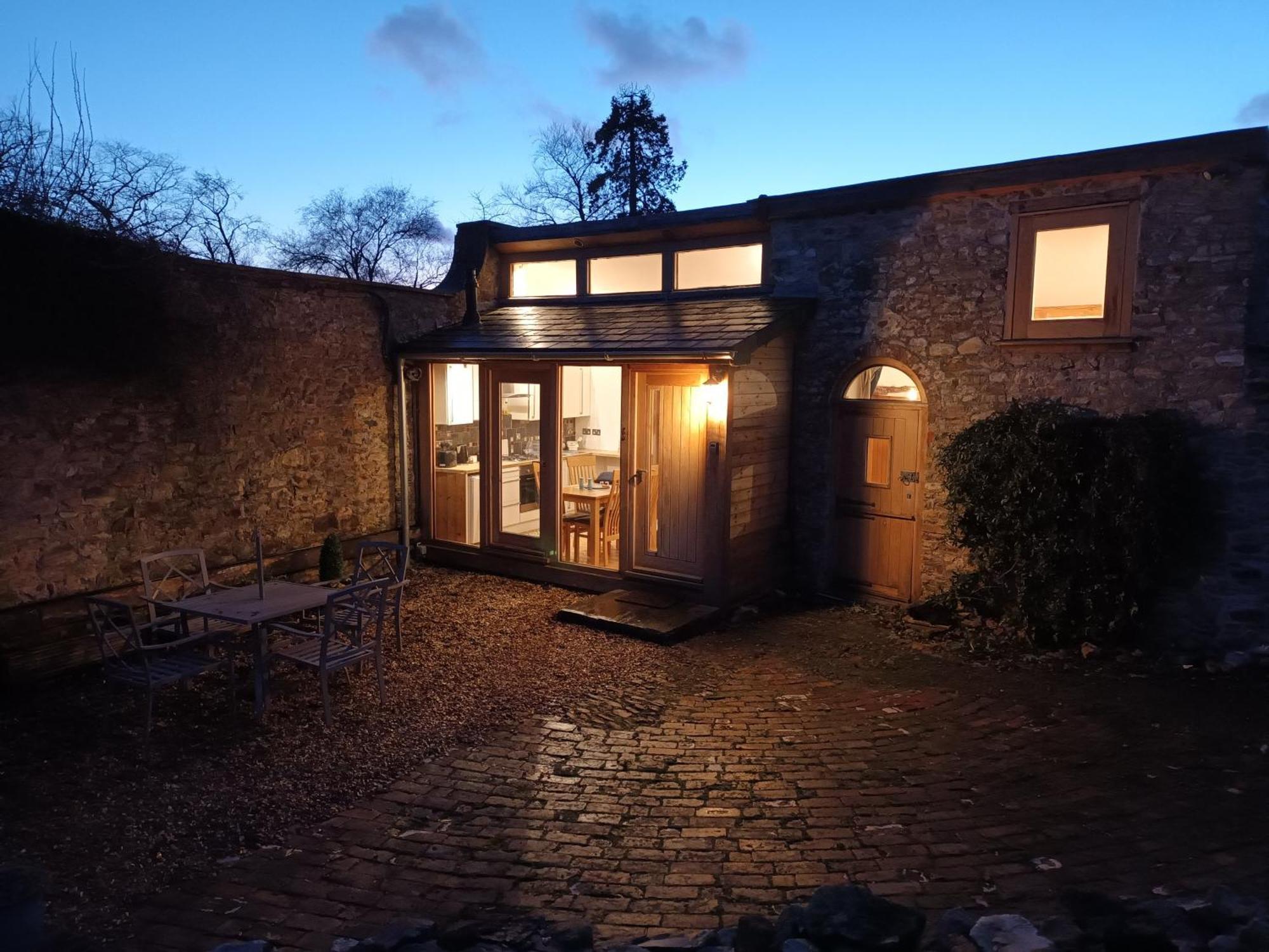 トーントン The Stable - Rural Retreat, Perfect For Couplesヴィラ エクステリア 写真
